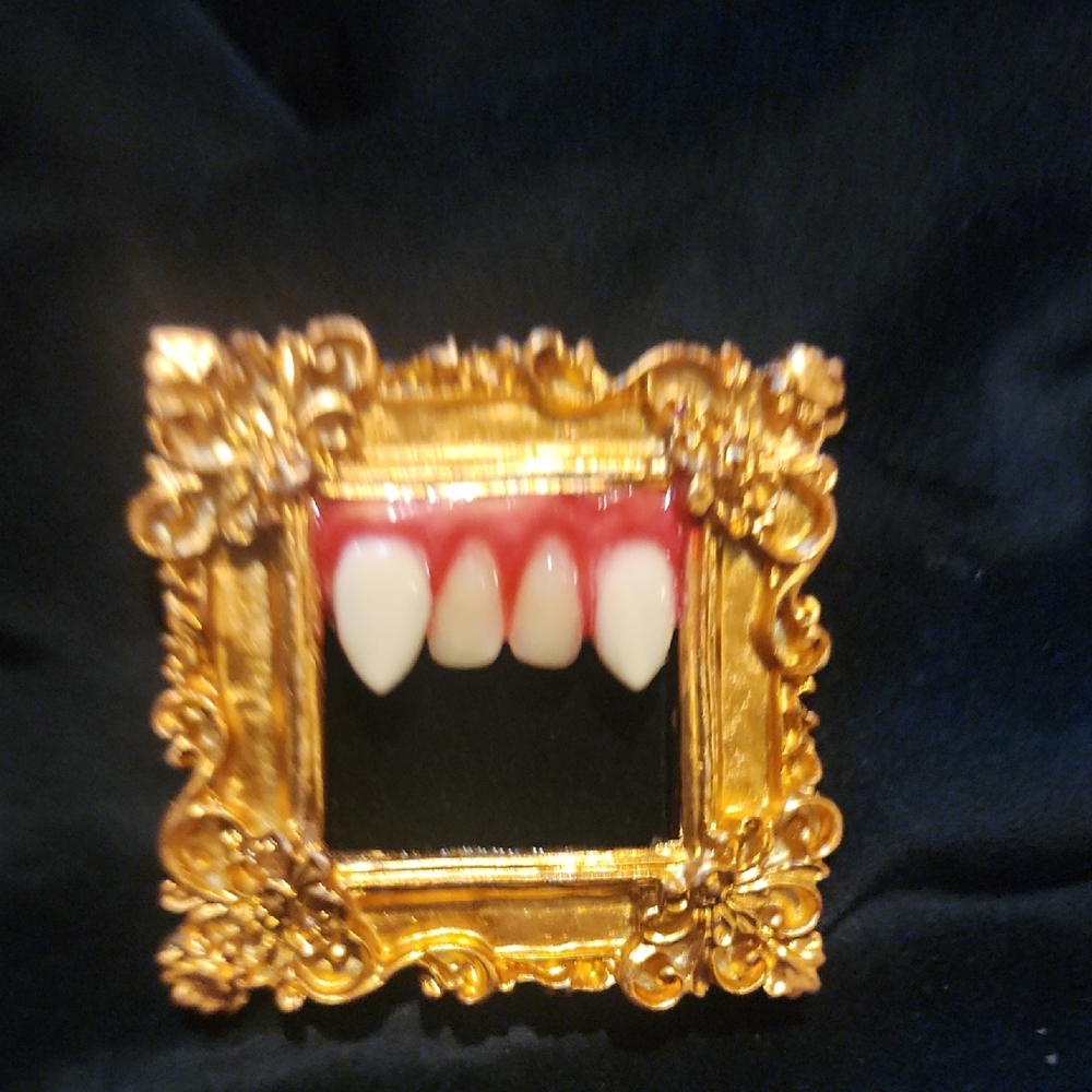 Teeth Pin- handmade Original - Picture 4 of 6